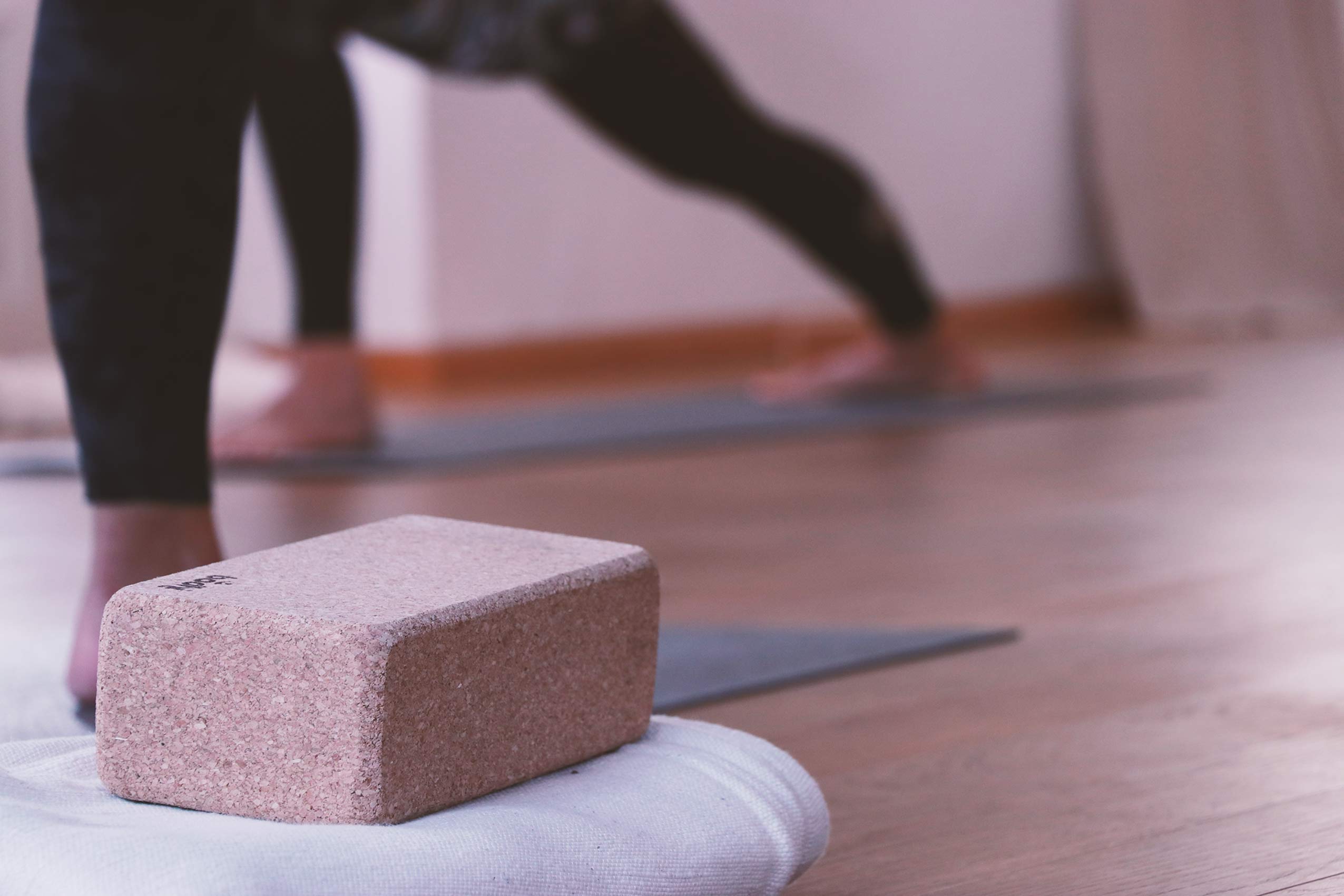 YOGAWERK-Reutlingen-Budokon-Yoga-Beine-W